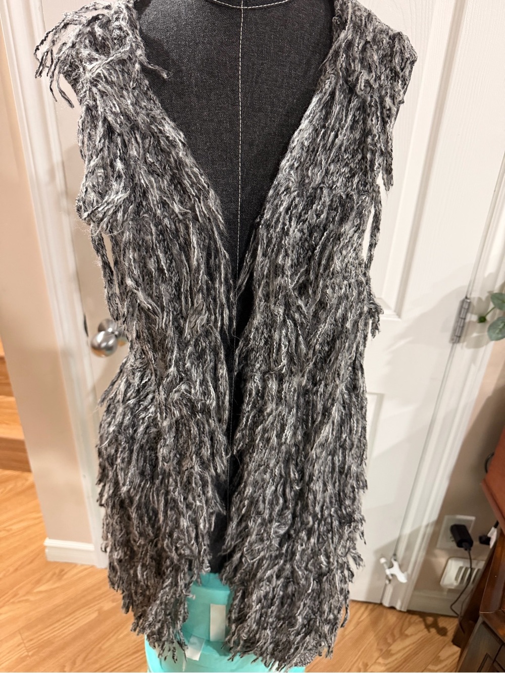 H&M Marled Black and White Knit Vest